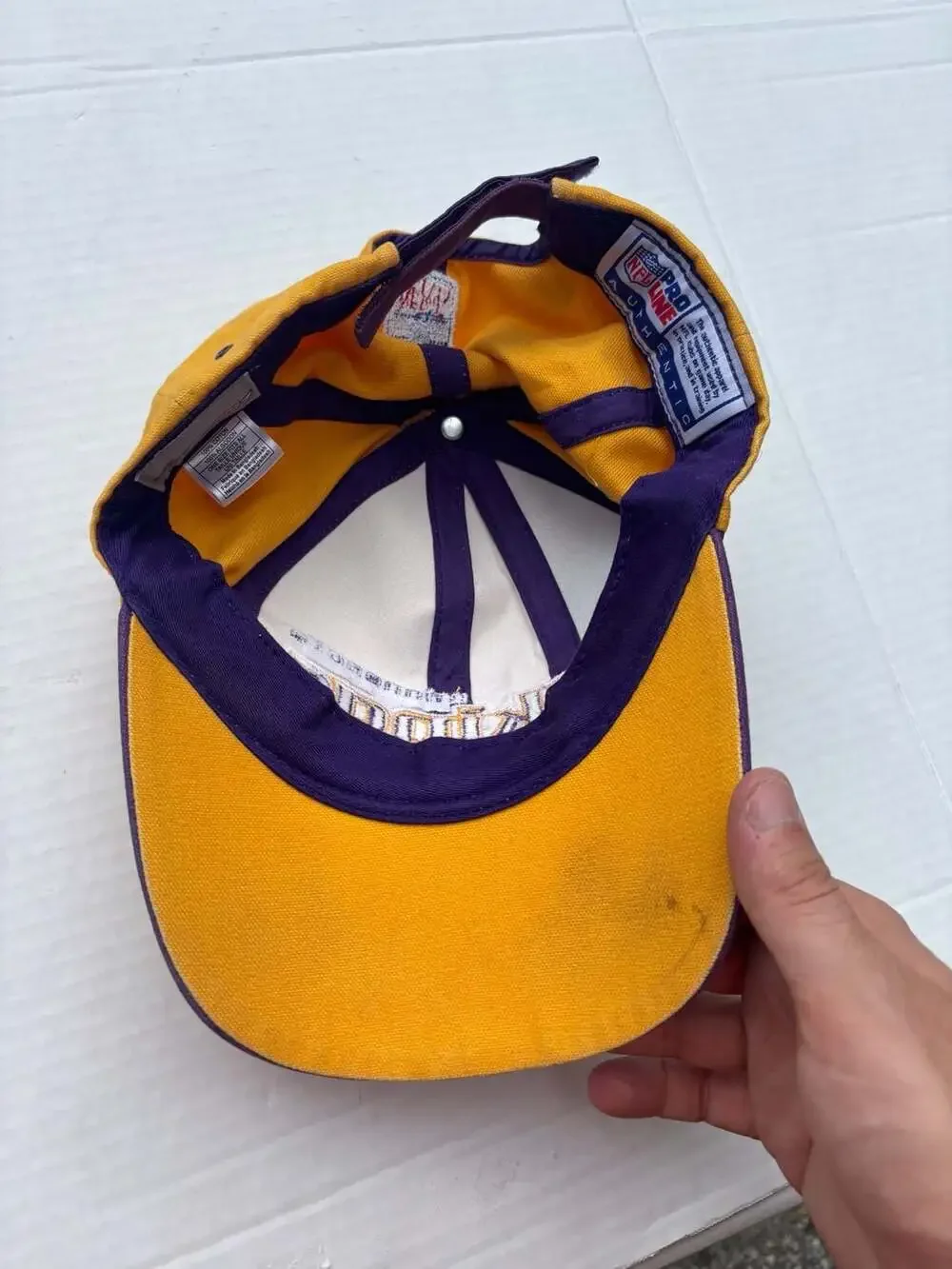 Vintage Reebok Minnesota Vikings NFL Pro Line Strapback Hat - Picture 5 of 6